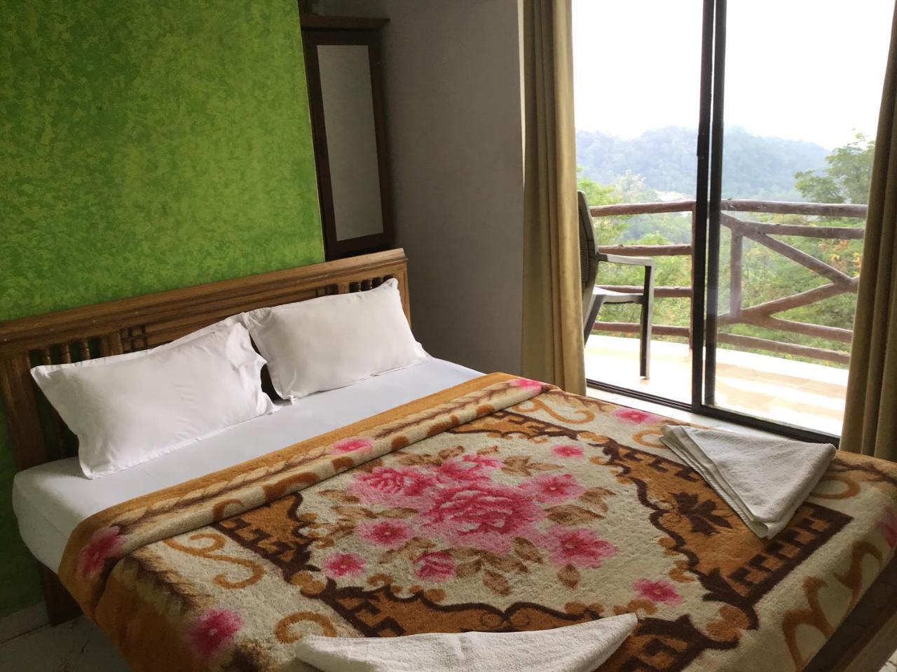 Wild Elephant Eco Friendly Resort Munnar Exteriör bild