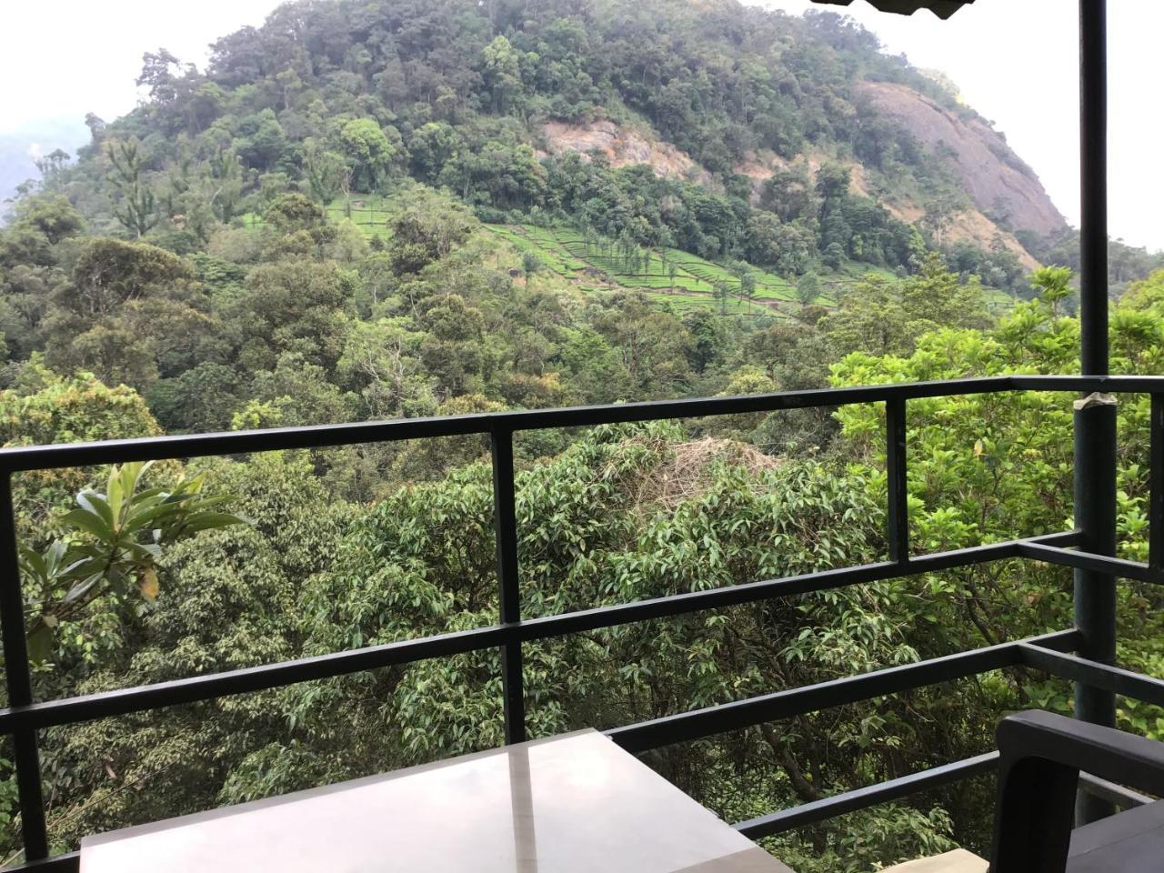 Wild Elephant Eco Friendly Resort Munnar Exteriör bild