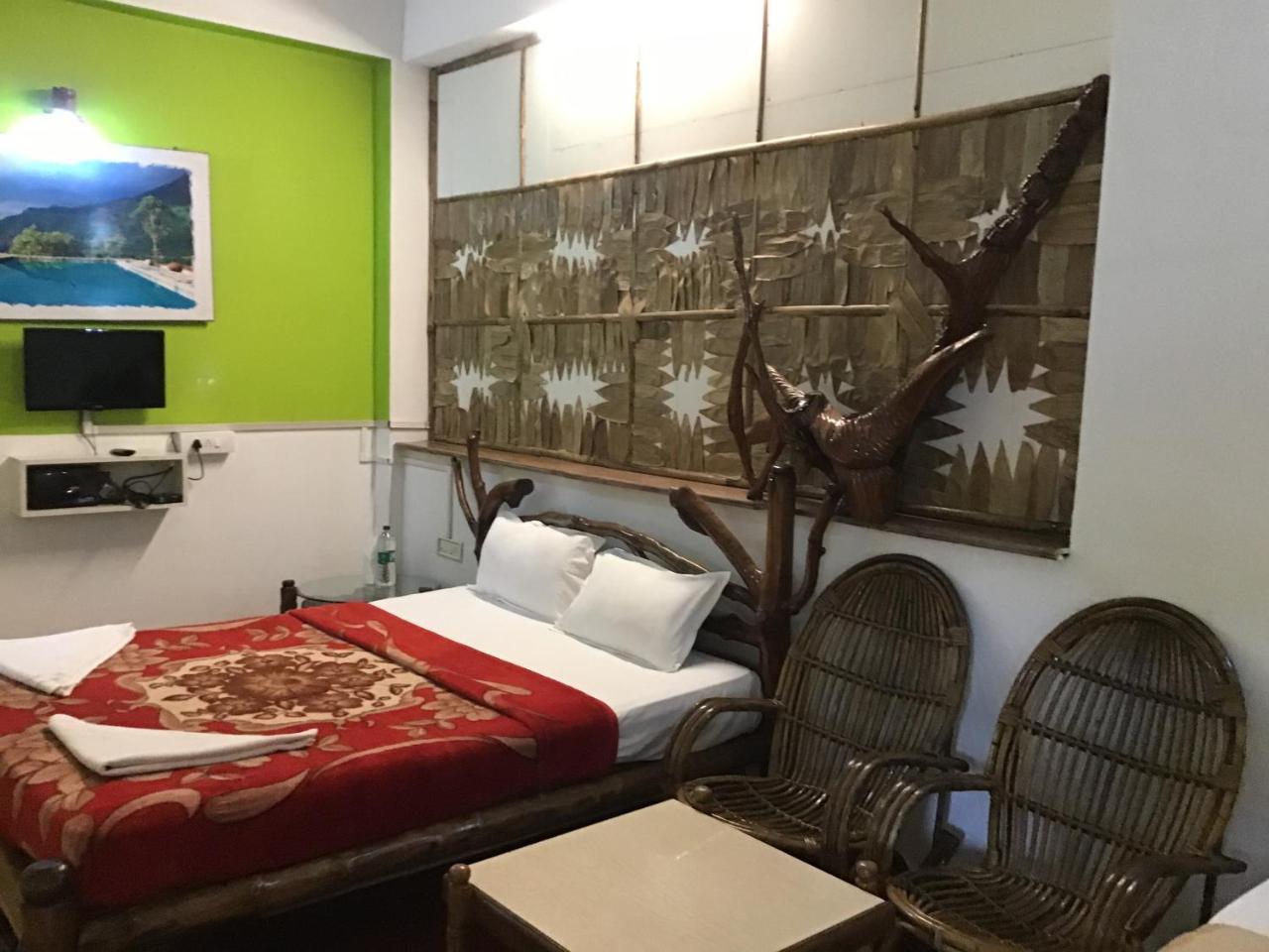 Wild Elephant Eco Friendly Resort Munnar Exteriör bild