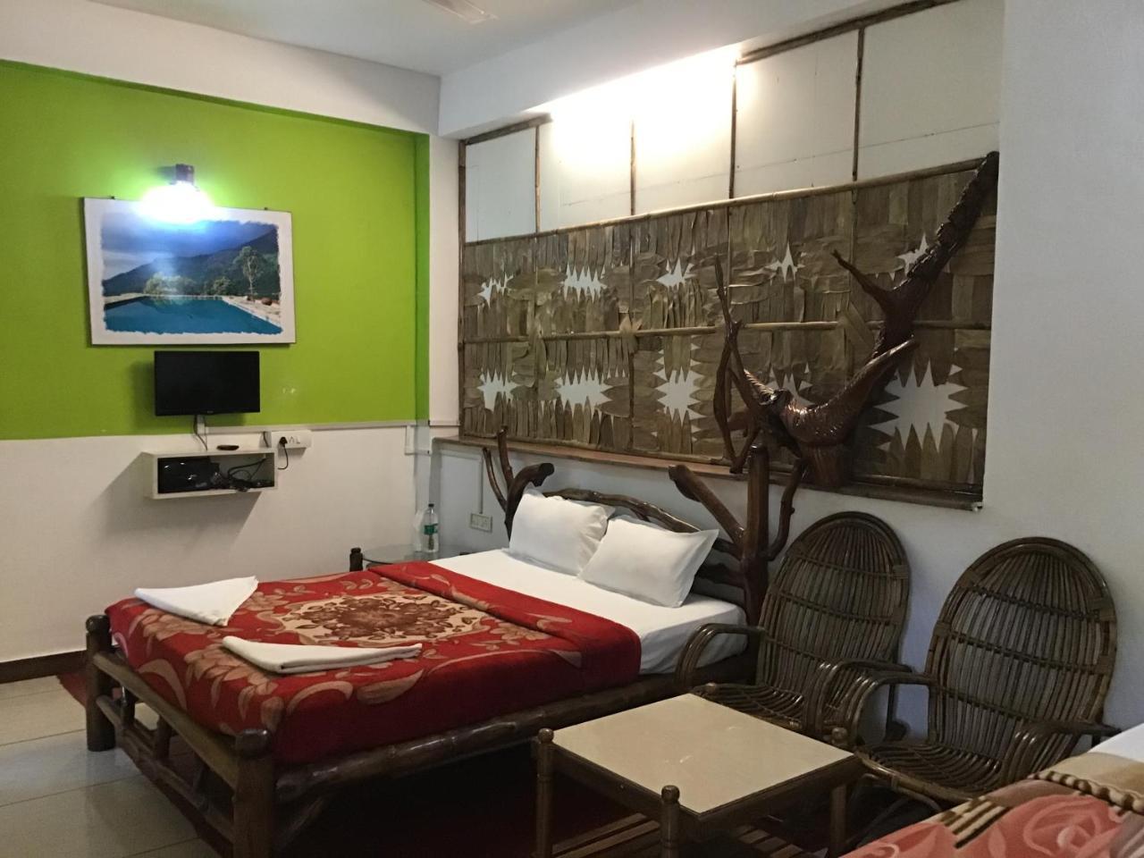 Wild Elephant Eco Friendly Resort Munnar Exteriör bild