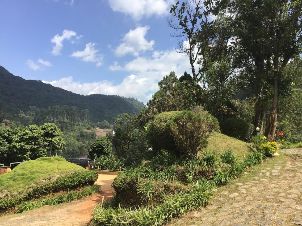 Wild Elephant Eco Friendly Resort Munnar Exteriör bild